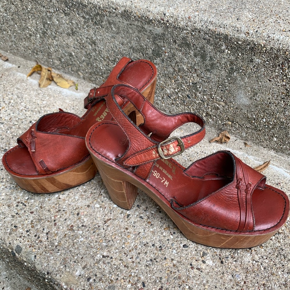 Vintage Brazilian wood clog sandals cognac 70’s